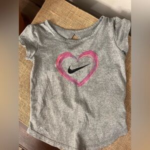 Girls Nike dry fit short sleeve shirt. Size 24 months.